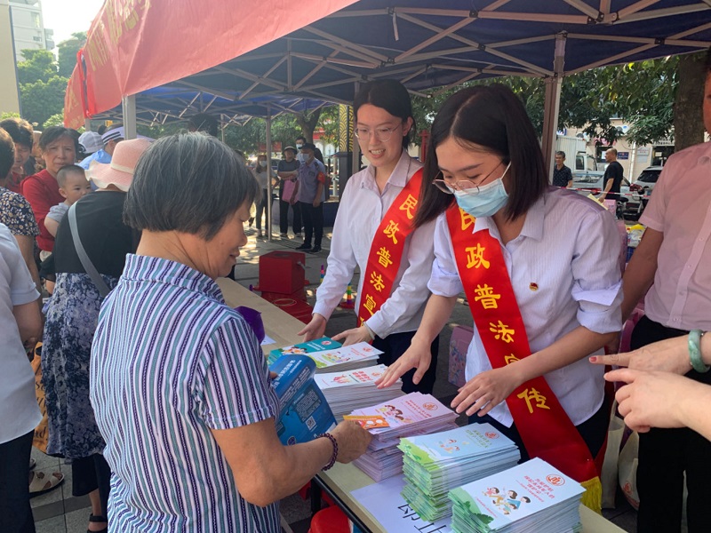 市未成年人救助保护中心：开展2023年未成年人保护社区普法宣传活动.jpg